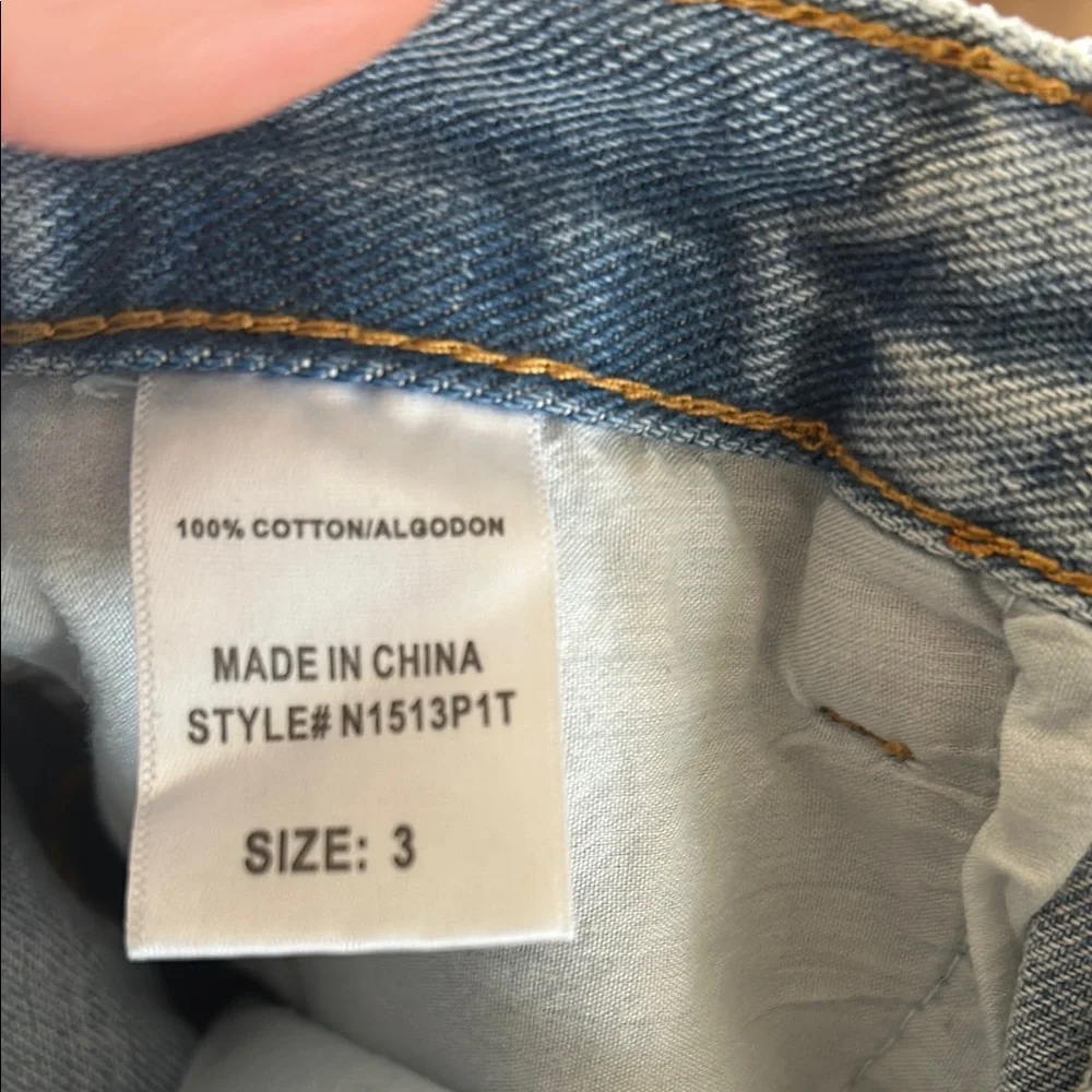 Light Blue Straight Leg Jeans with Classic Denim Wash - Picture 3 of 5